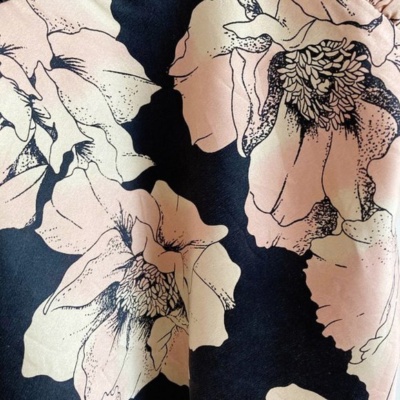 Kenzie 100% Floral Silk Zipper Camisole Sz 2 - Picture 6 of 7